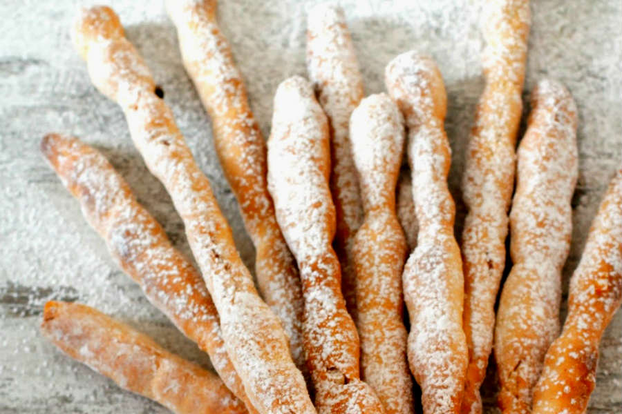 Pane fresco voci su una specialità artigianale di stallo a un